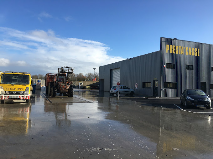 Aperçu des activités de la casse automobile PRESTA'CASSE située à GUICHEN (35580)